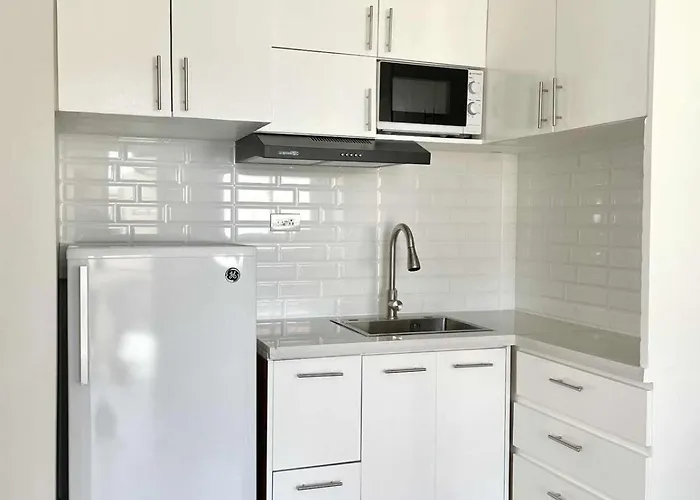 Apartment With Pool & Balcony - East Residences Ortigas Pasig *