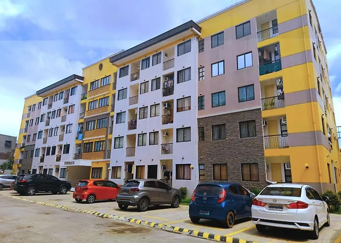 With Pool & Balcony - East Residences Ortigas Pasig Apartment